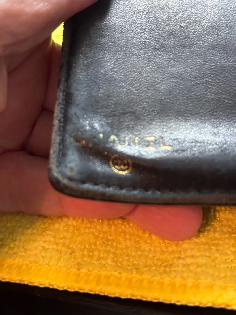 Authentic Vintage CHANEL Timeless CC Caviar Leather Bifold Wallet - Black